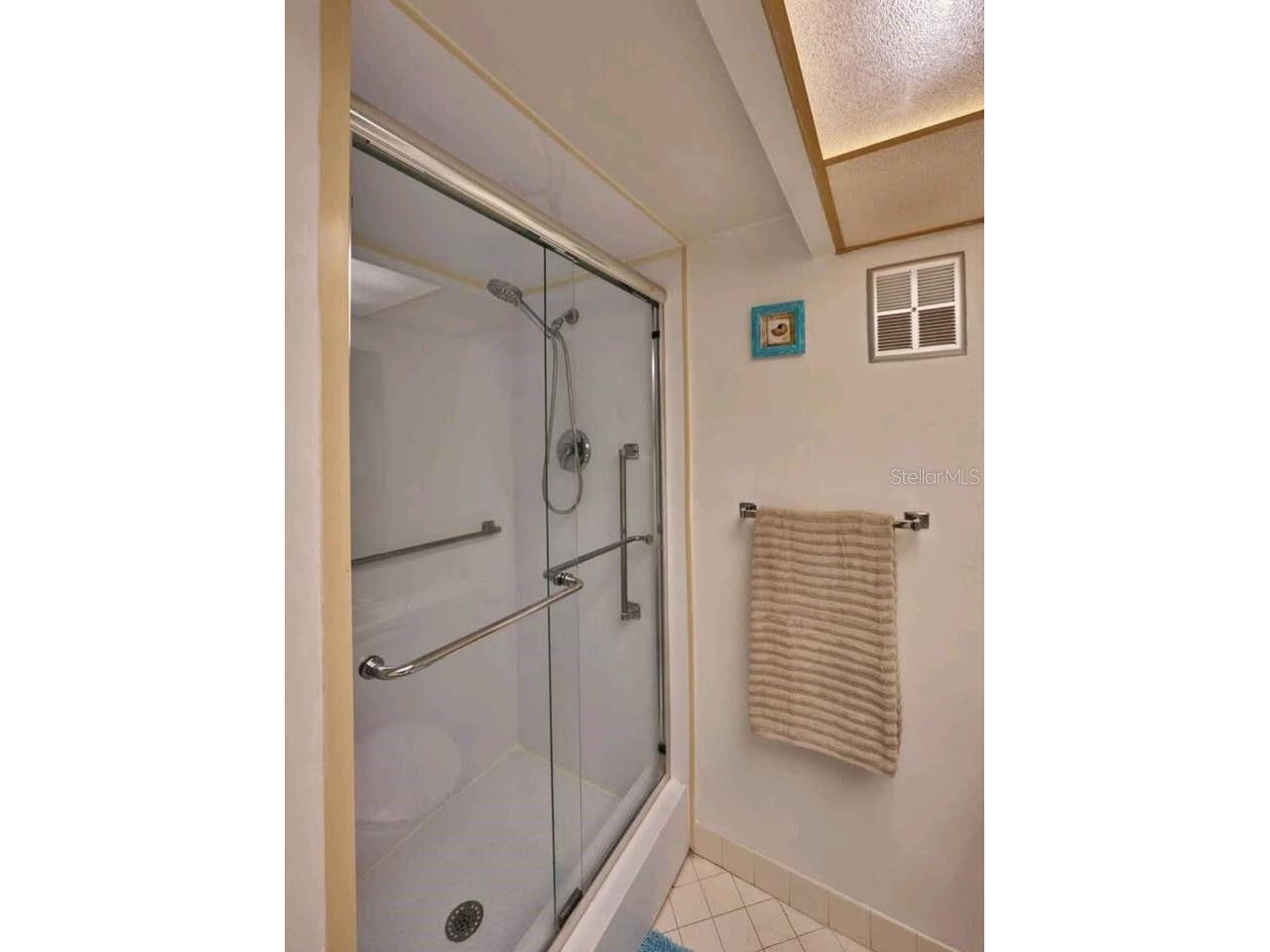 4550 Cove Circle #808 Saint Petersburg FL 33708 TB8526693 image13