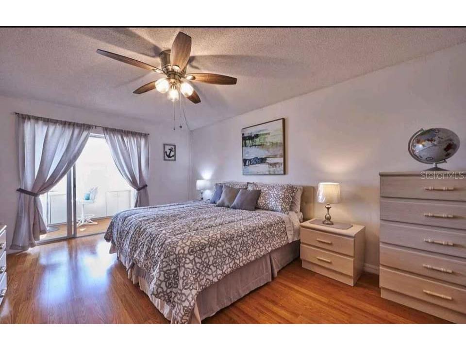 4550 Cove Circle #808 Saint Petersburg FL 33708 TB8526693 image15