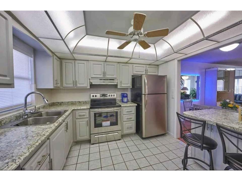 4550 Cove Circle #808 Saint Petersburg FL 33708 TB8526693 image16