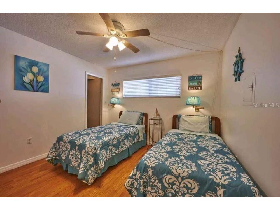 4550 Cove Circle #808 Saint Petersburg FL 33708 TB8526693 image4