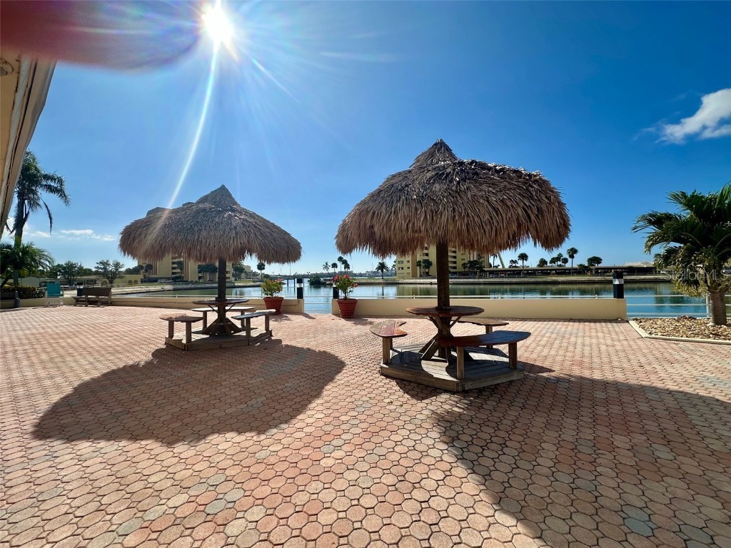 4550 Cove Circle #905 Saint Petersburg FL 33708 TB8461288 image14