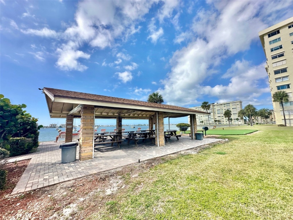 4550 Cove Circle #905 Saint Petersburg FL 33708 TB8461288 image15