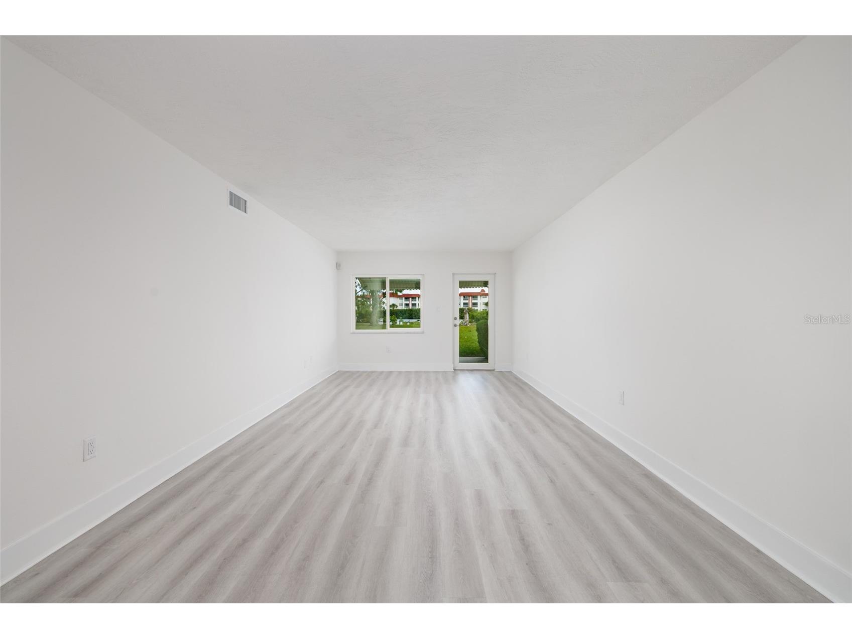 4550 Overlook Drive NE #154 Saint Petersburg FL 33703 TB8502042 image21