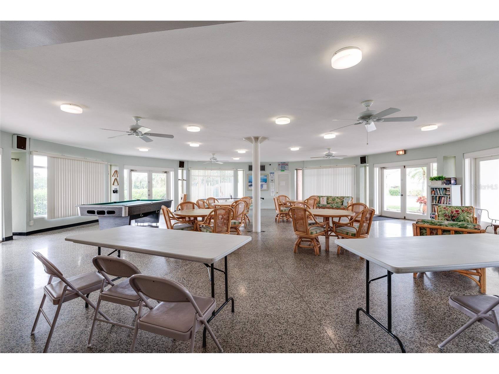 4550 Overlook Drive NE #154 Saint Petersburg FL 33703 TB8502042 image41