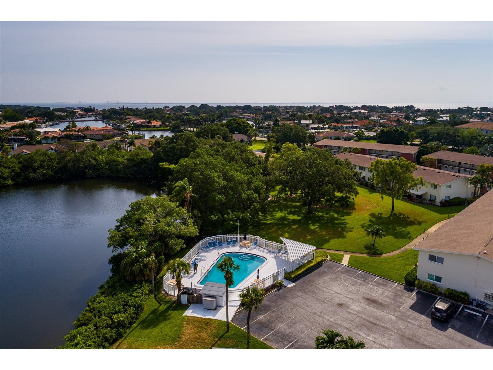 4550 Overlook Drive NE #154 Saint Petersburg FL 33703 TB8502042 image44