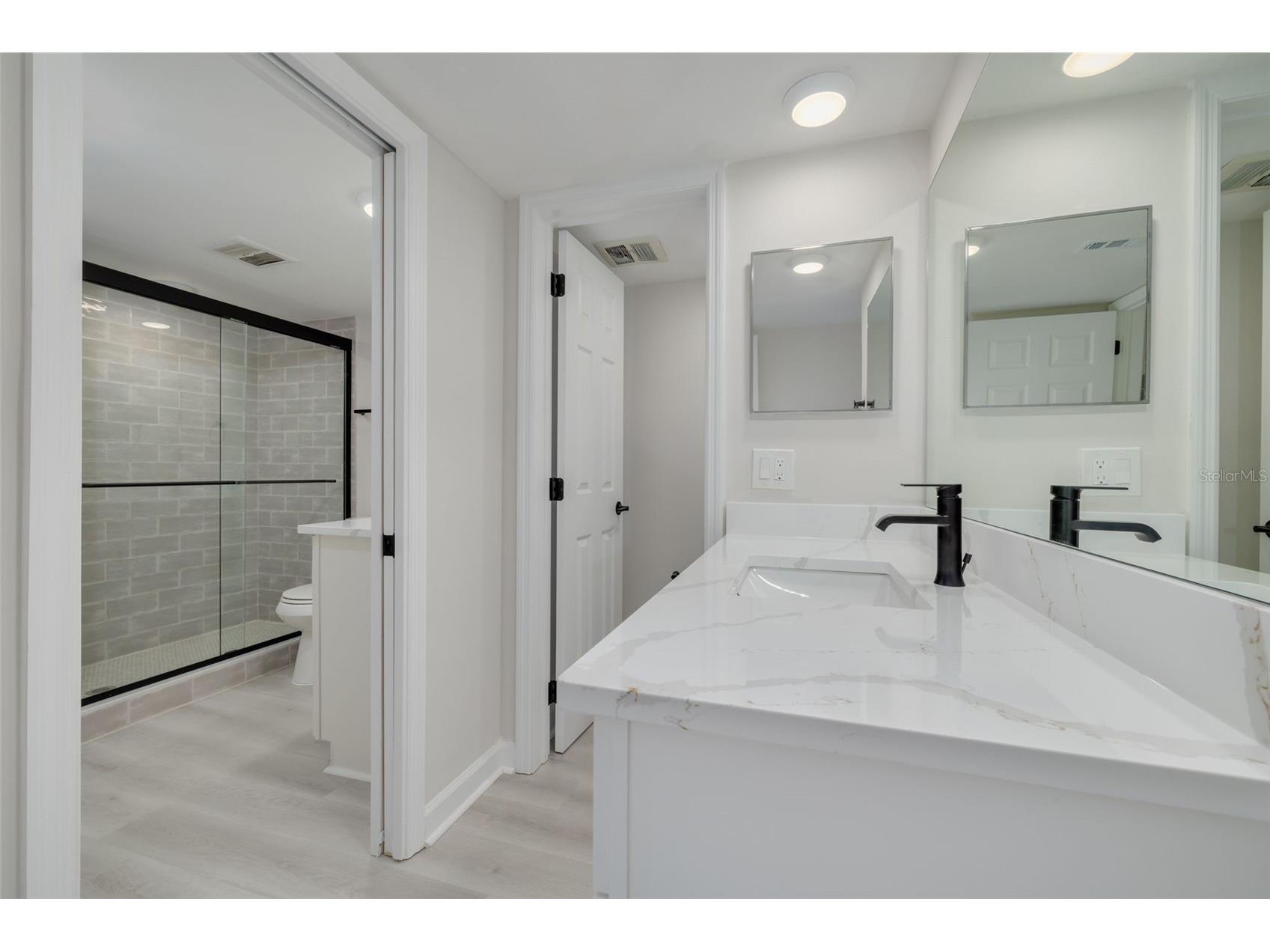 4550 Overlook Drive NE #155 Saint Petersburg FL 33703 TB8526075 image21