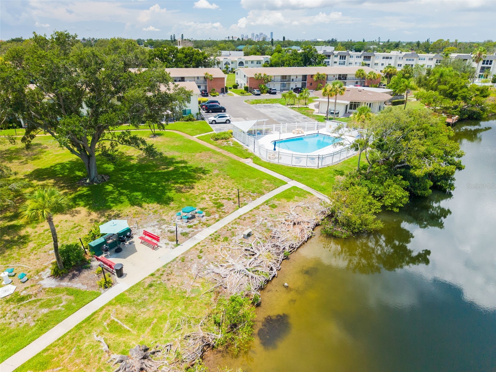 4550 Overlook Drive NE #155 Saint Petersburg FL 33703 TB8526075 image27
