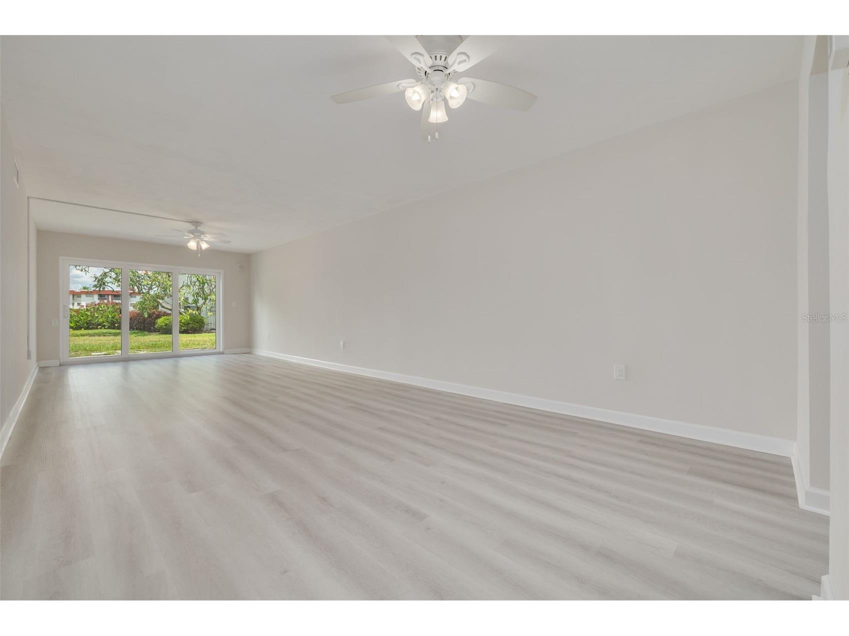 4550 Overlook Drive NE #155 Saint Petersburg FL 33703 TB8526075 image6