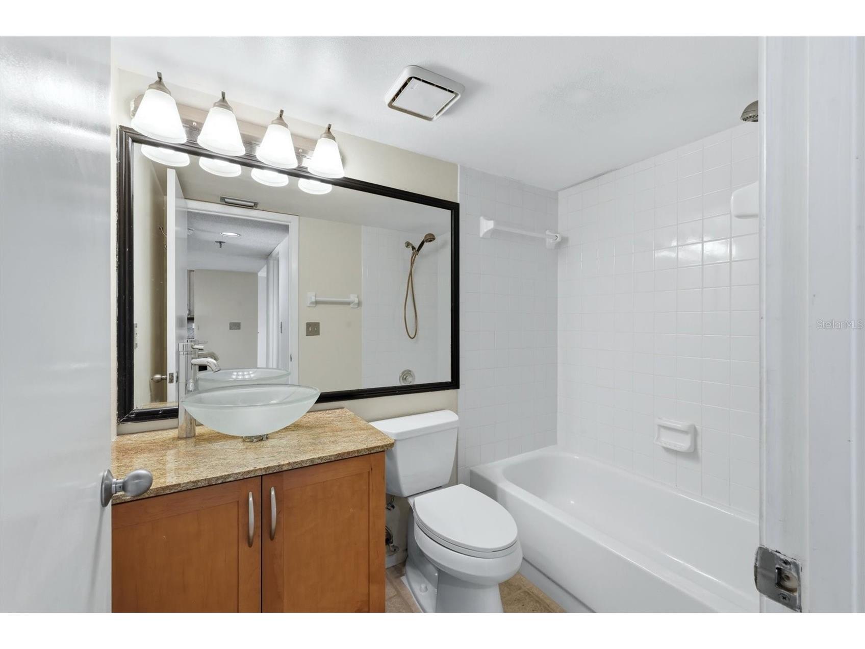 4550 Pinebrook Circle #403 Bradenton FL 34209 N6145033 image27