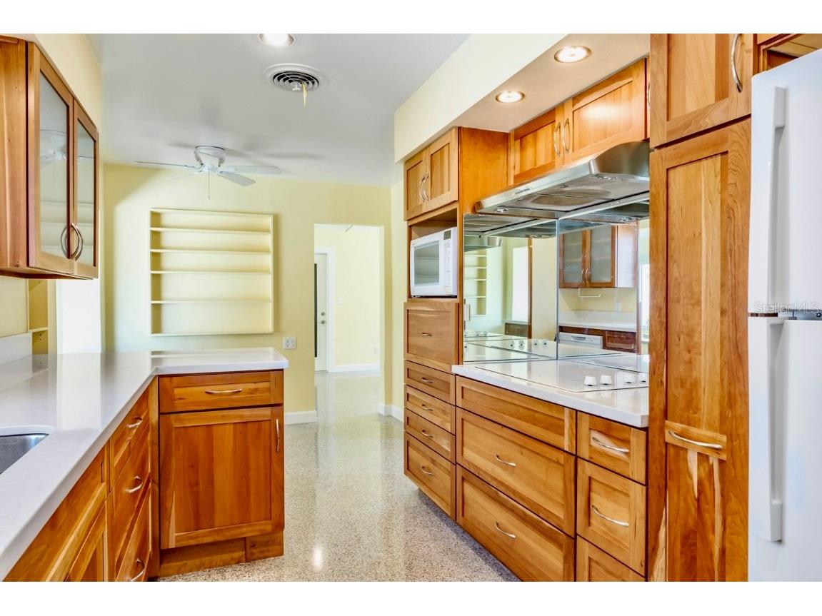 4550 Plaza Way Saint Pete Beach FL 33706 TB8454605 image14