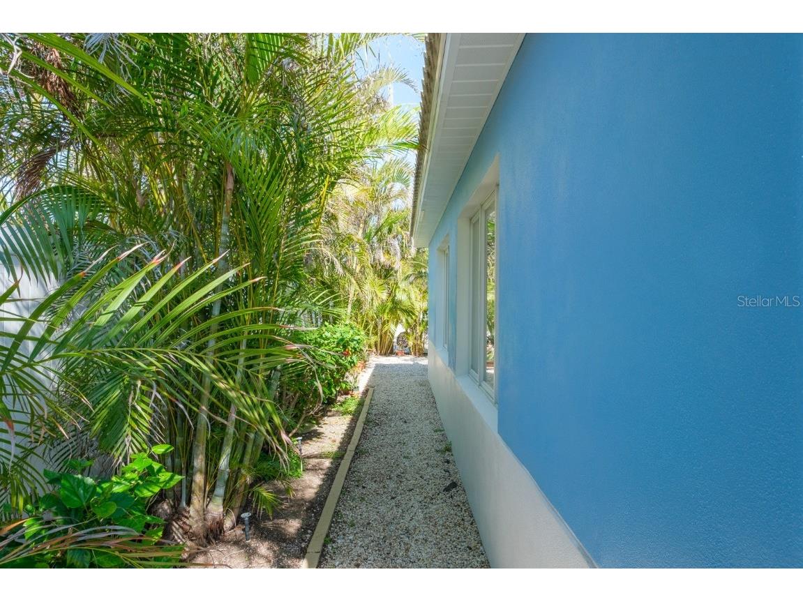 4550 Plaza Way Saint Pete Beach FL 33706 TB8454605 image28