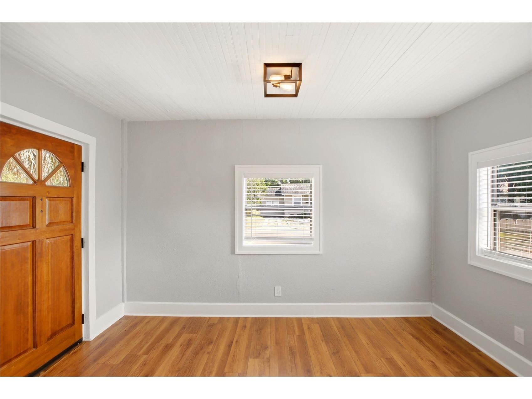 4551 19th Avenue S Saint Petersburg FL 33711 TB8496666 image4