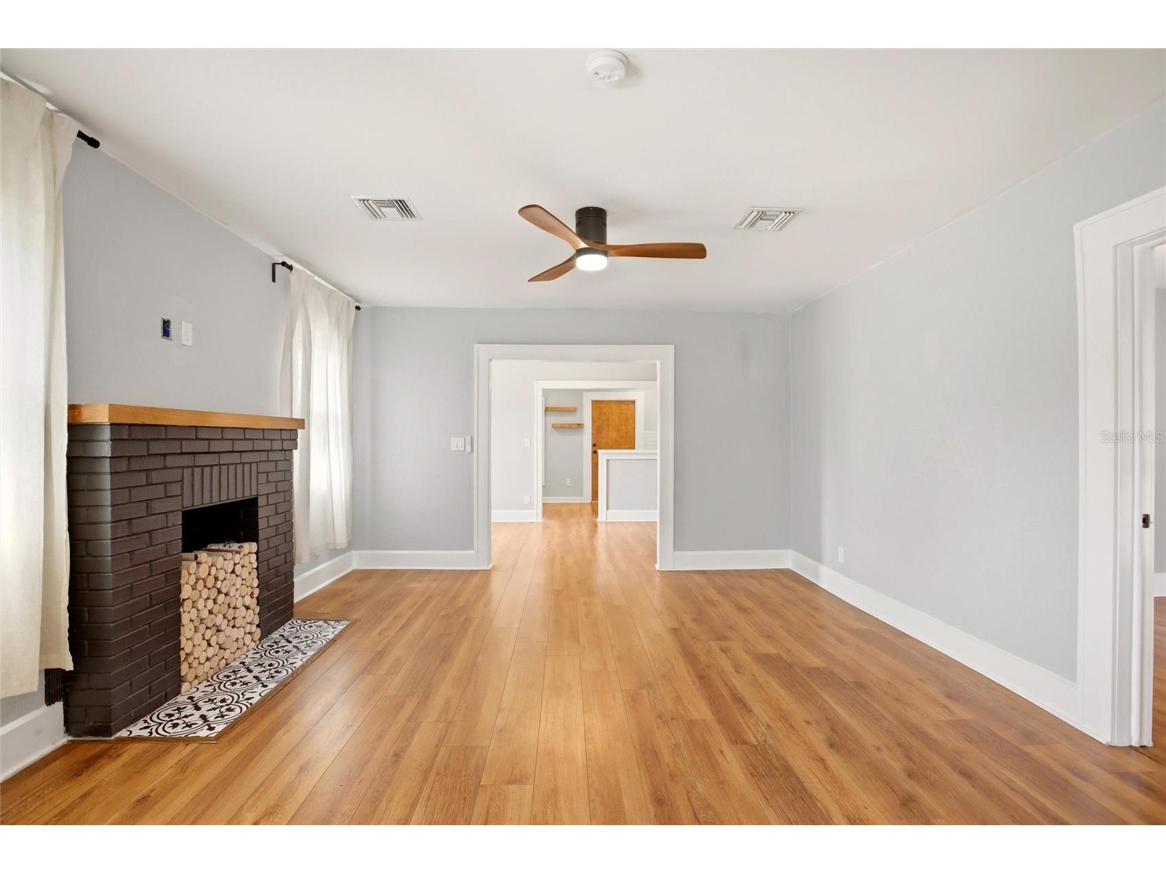 4551 19th Avenue S Saint Petersburg FL 33711 TB8496666 image5
