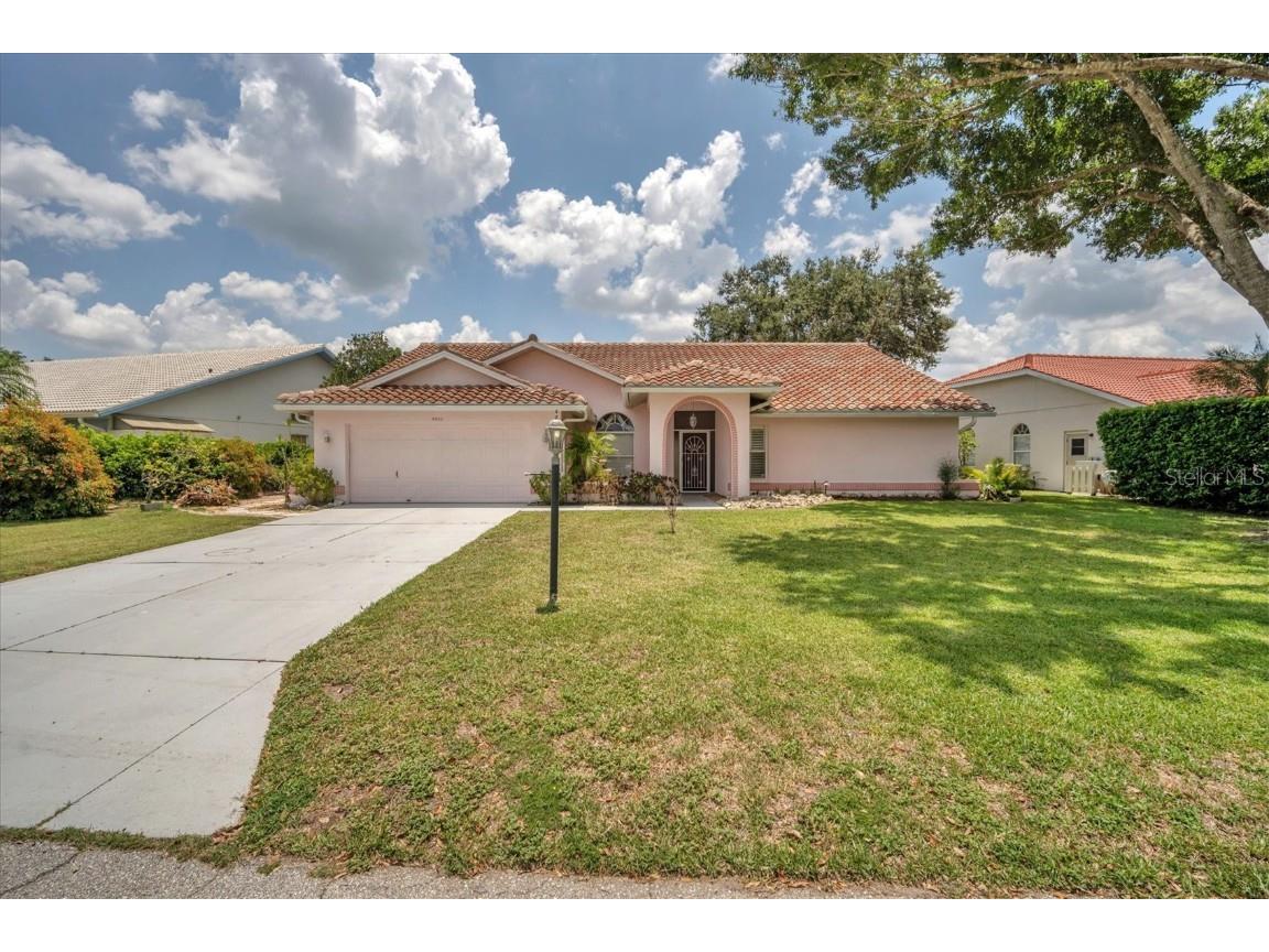 4552 Del Sol Boulevard Sarasota FL 34243 A4575251 image1