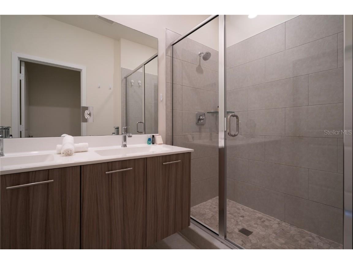 4552 NW 83rd Path Doral FL 33166 S5118363 image10