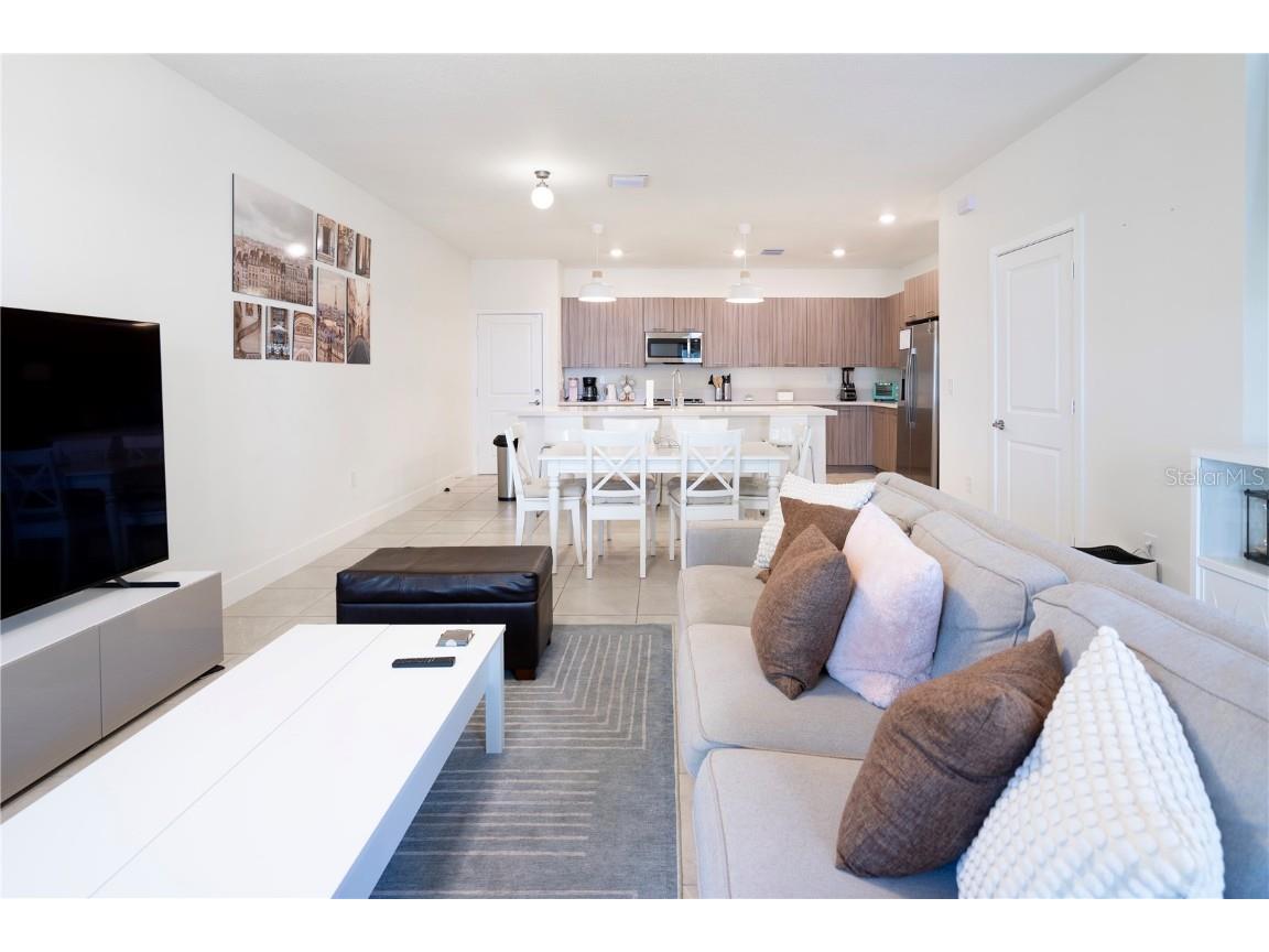 4552 NW 83rd Path Doral FL 33166 S5118363 image3