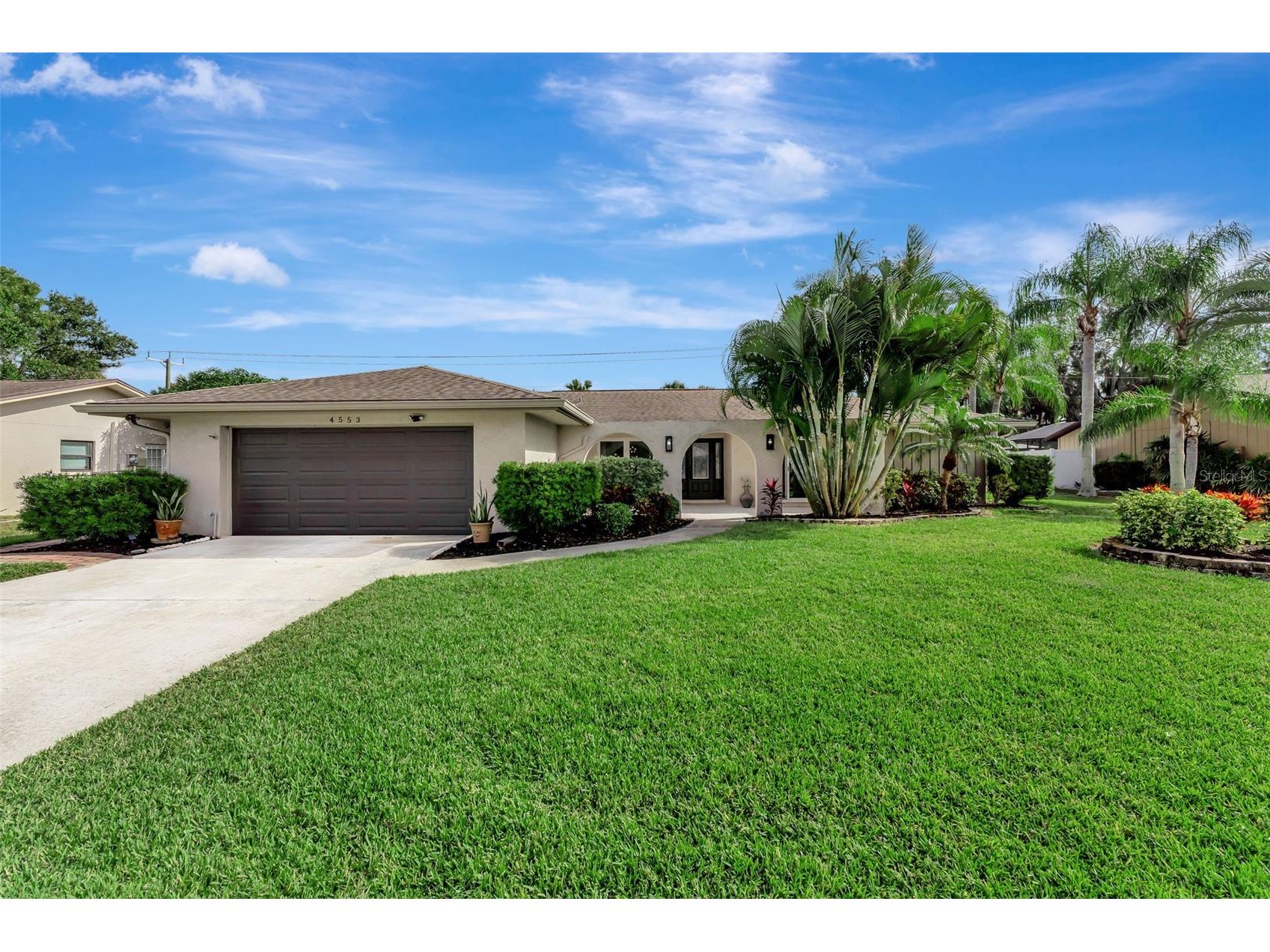 4553 Charing Cross Road Sarasota FL 34241 A4671527 image1