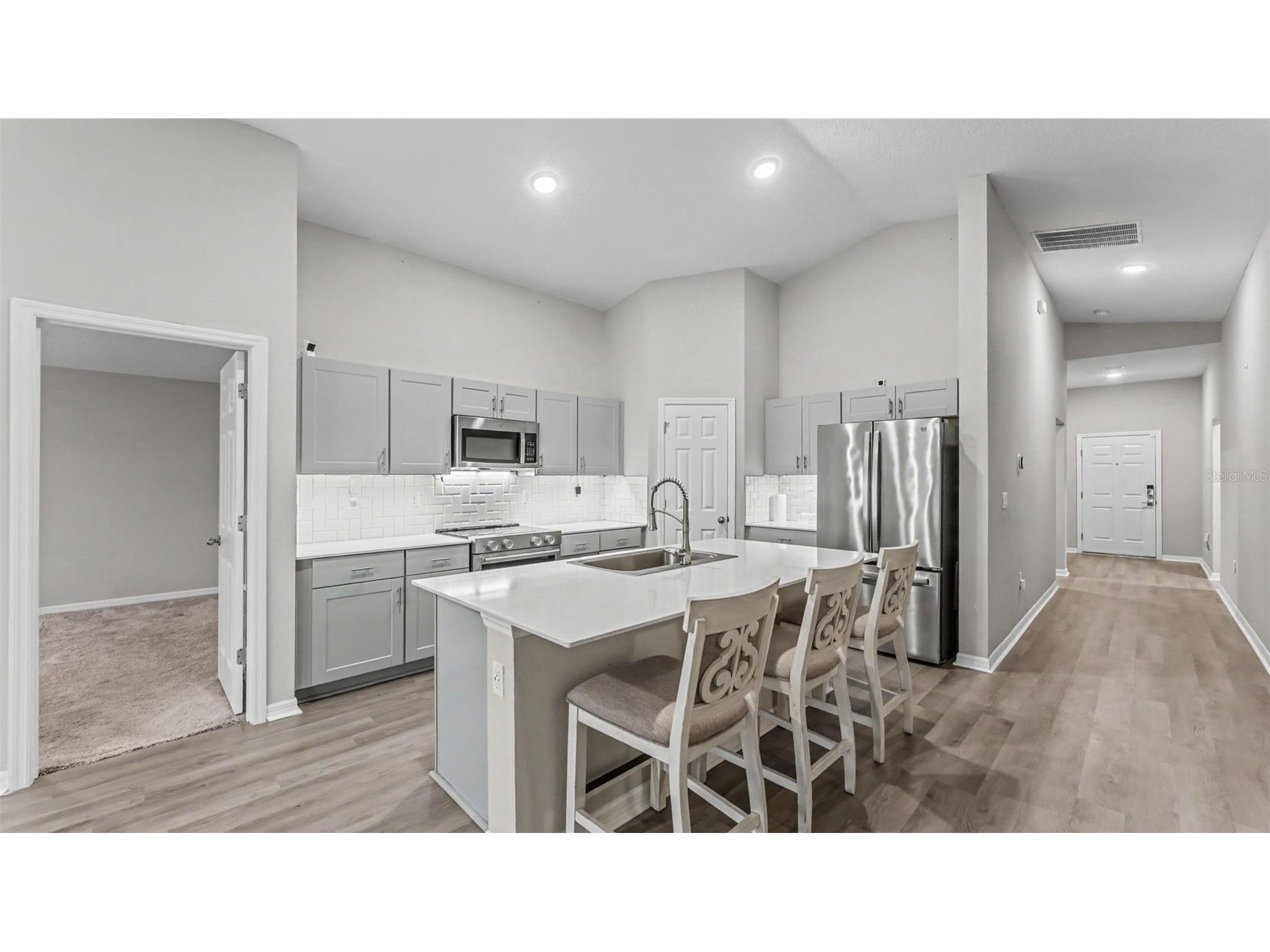 4553 White Marble Court Lakeland FL 33811 L4961886 image2