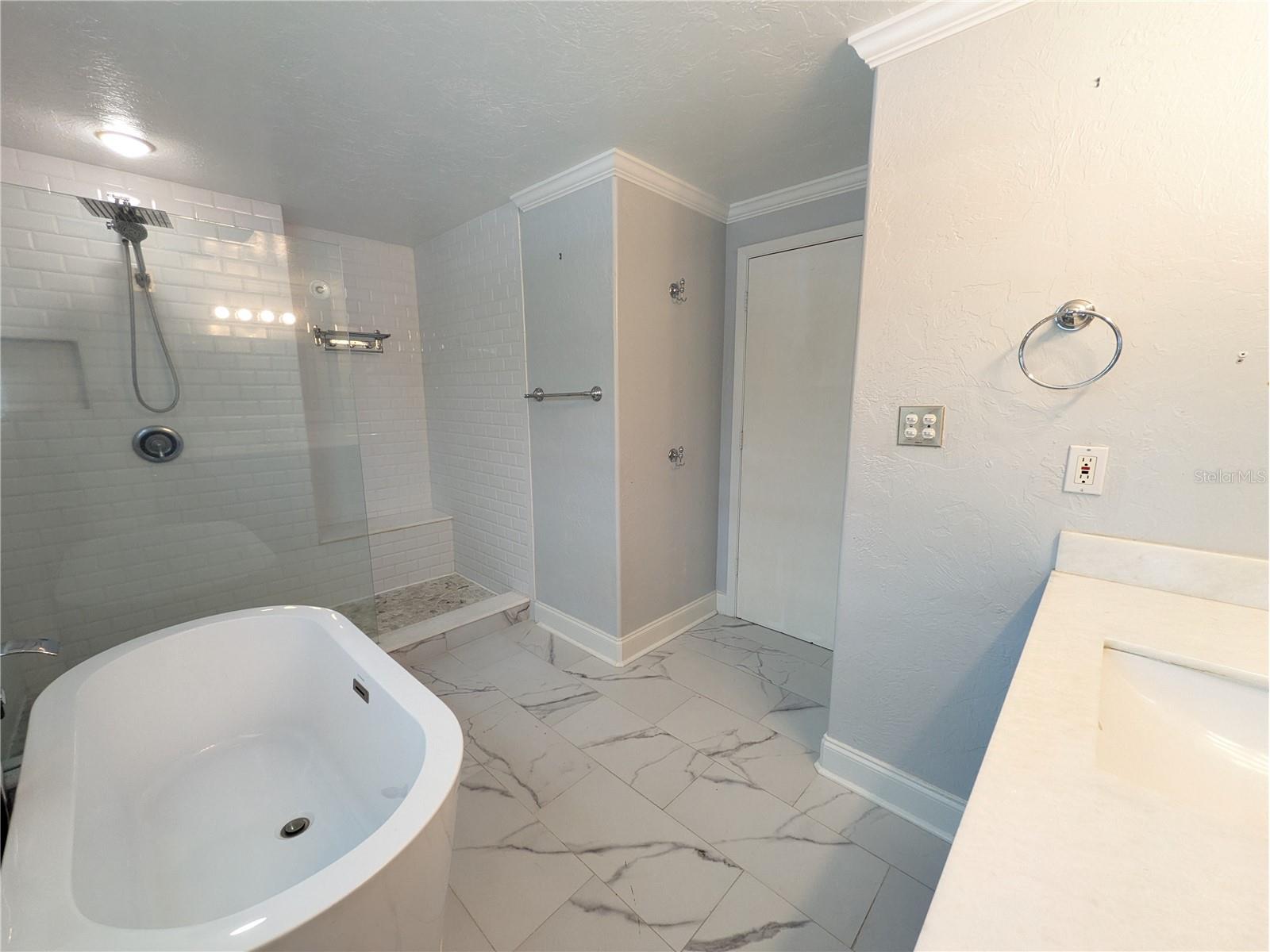 4554 Cooper Road Sarasota FL 34232 - NICE POND A4682274 image16