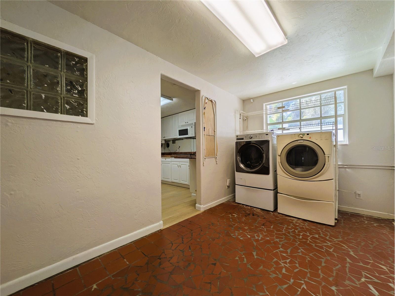 4554 Cooper Road Sarasota FL 34232 - NICE POND A4682274 image22