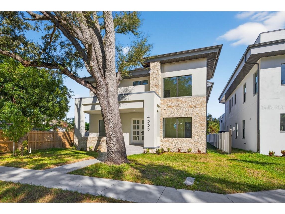 4555 26th Avenue S Saint Petersburg FL 33711 TB8451465 image1