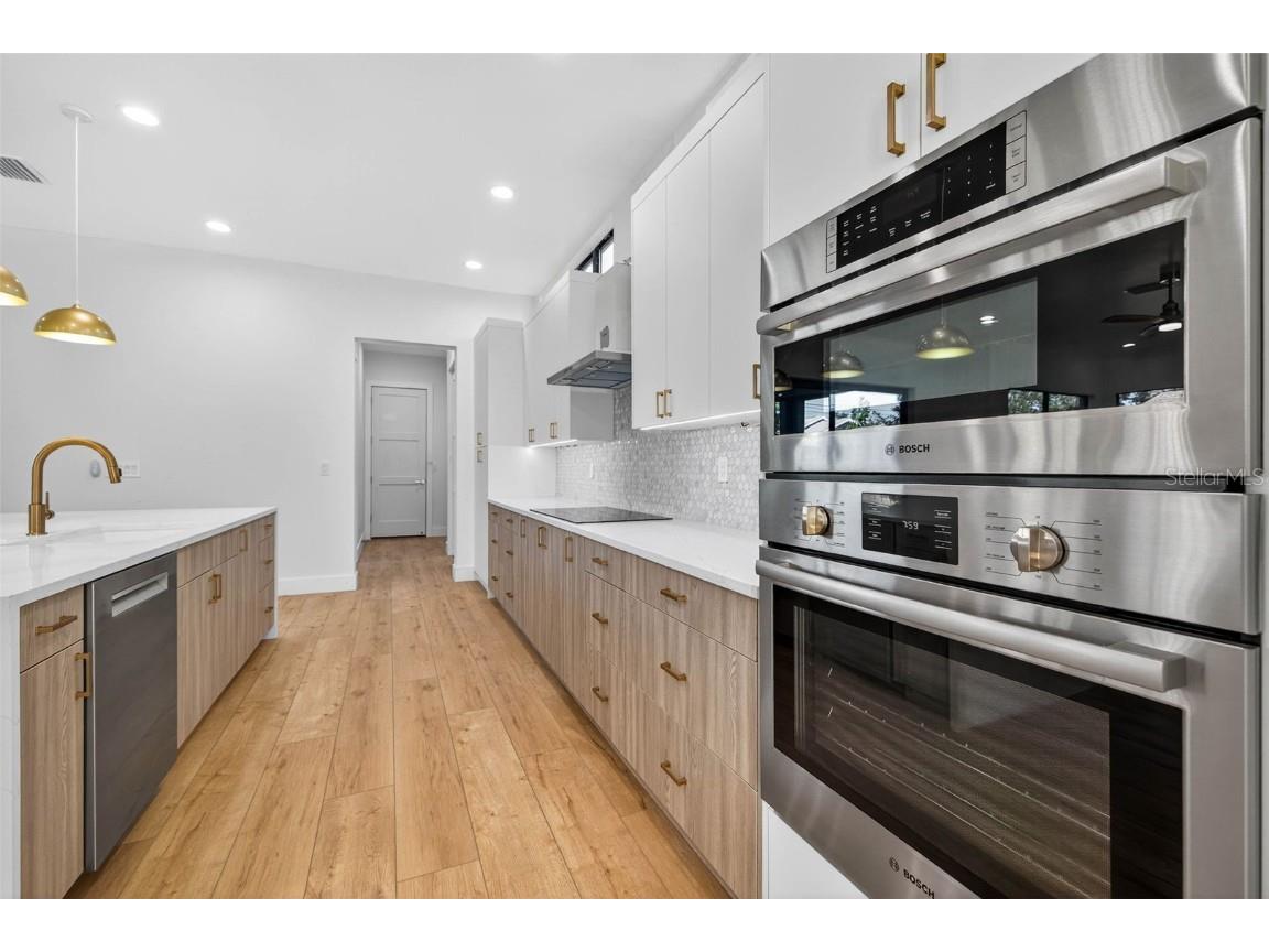 4555 26th Avenue S Saint Petersburg FL 33711 TB8451465 image12