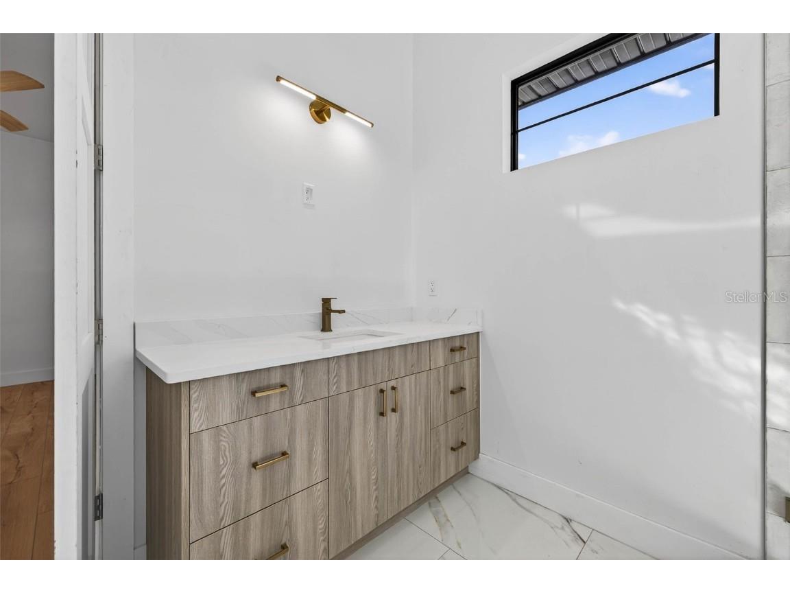 4555 26th Avenue S Saint Petersburg FL 33711 TB8451465 image27