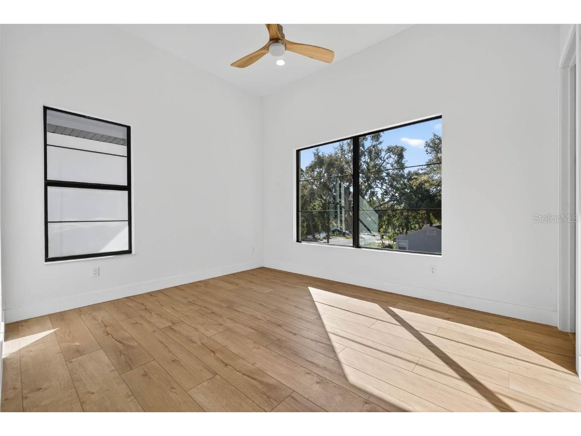 4555 26th Avenue S Saint Petersburg FL 33711 TB8451465 image28