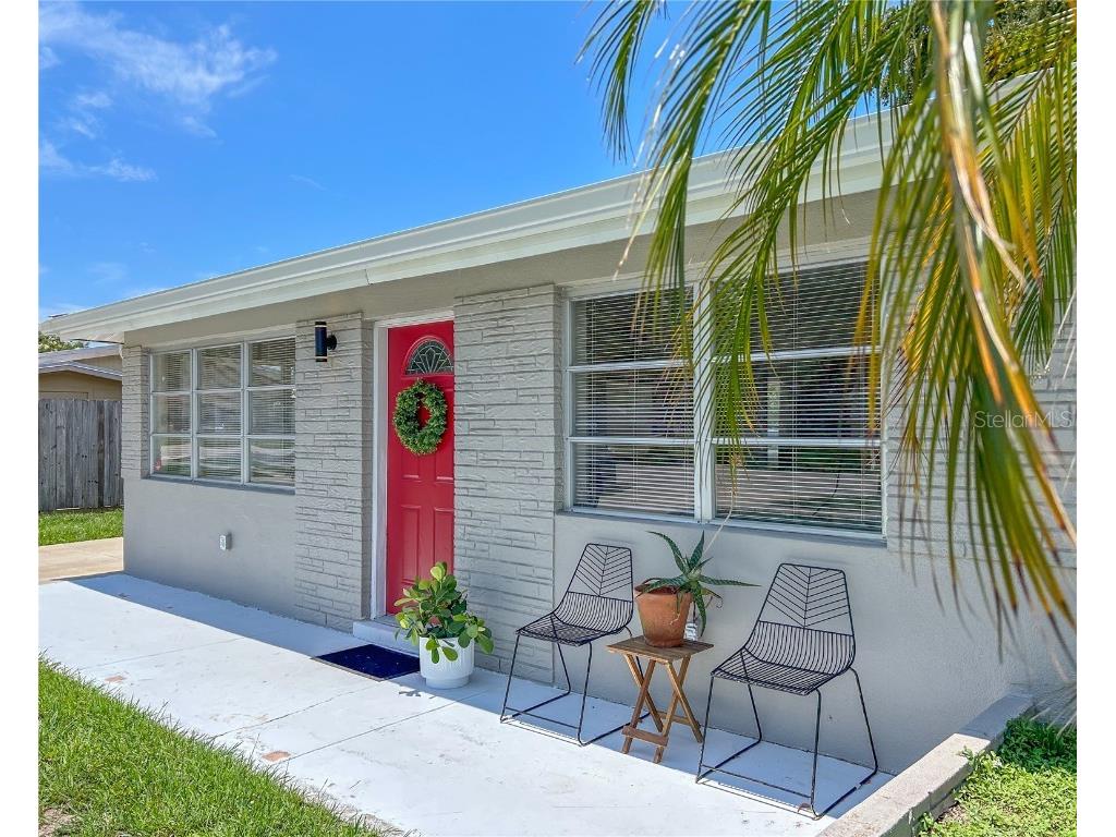 4555 Beacon Drive Sarasota FL 34232 A4574743 image1