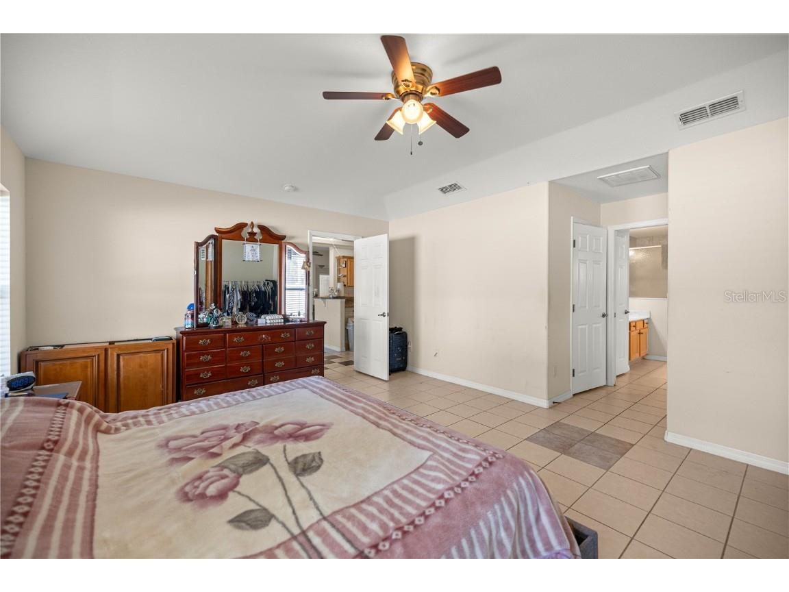4555 NW 6th Circle Ocala FL 34475 OM704194 image19