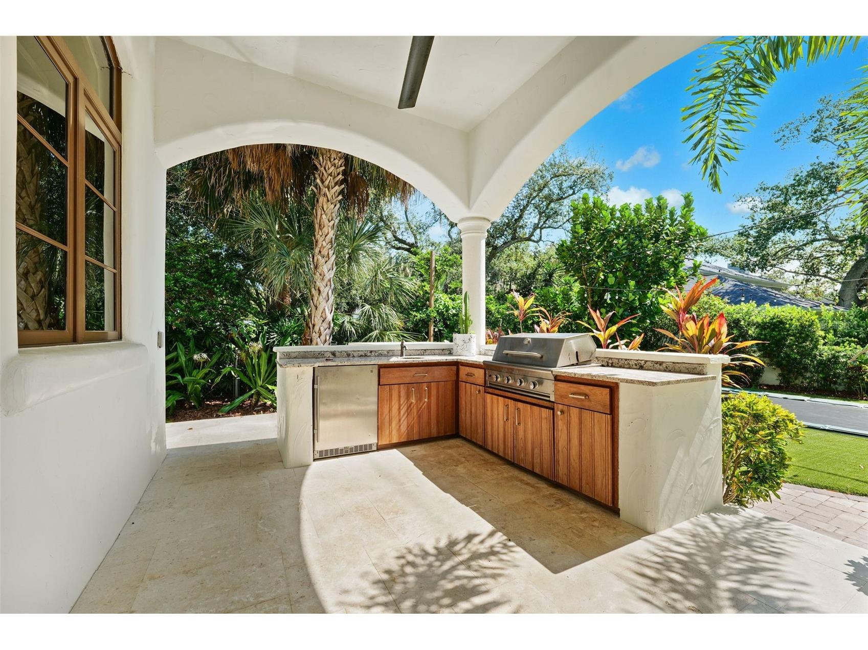 4555 W Swann Avenue Tampa FL 33609 TB8497330 image56