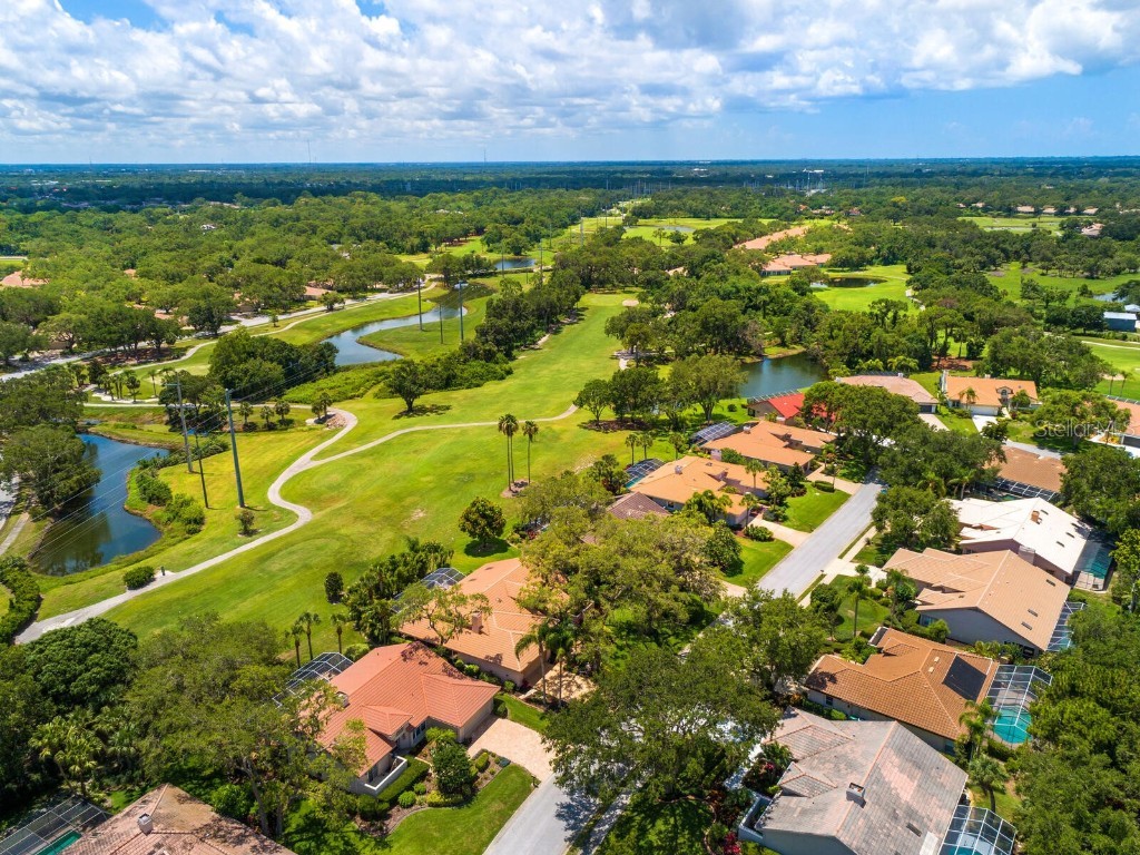 4557 Highland Oaks Circle Sarasota FL 34235 A4572752 image1