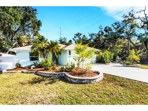 4557 Worcester Road Sarasota FL 34231 A4675974 image1