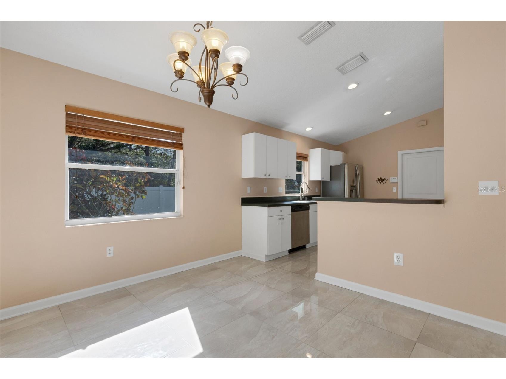 4557 Worcester Road Sarasota FL 34231 A4675974 image12