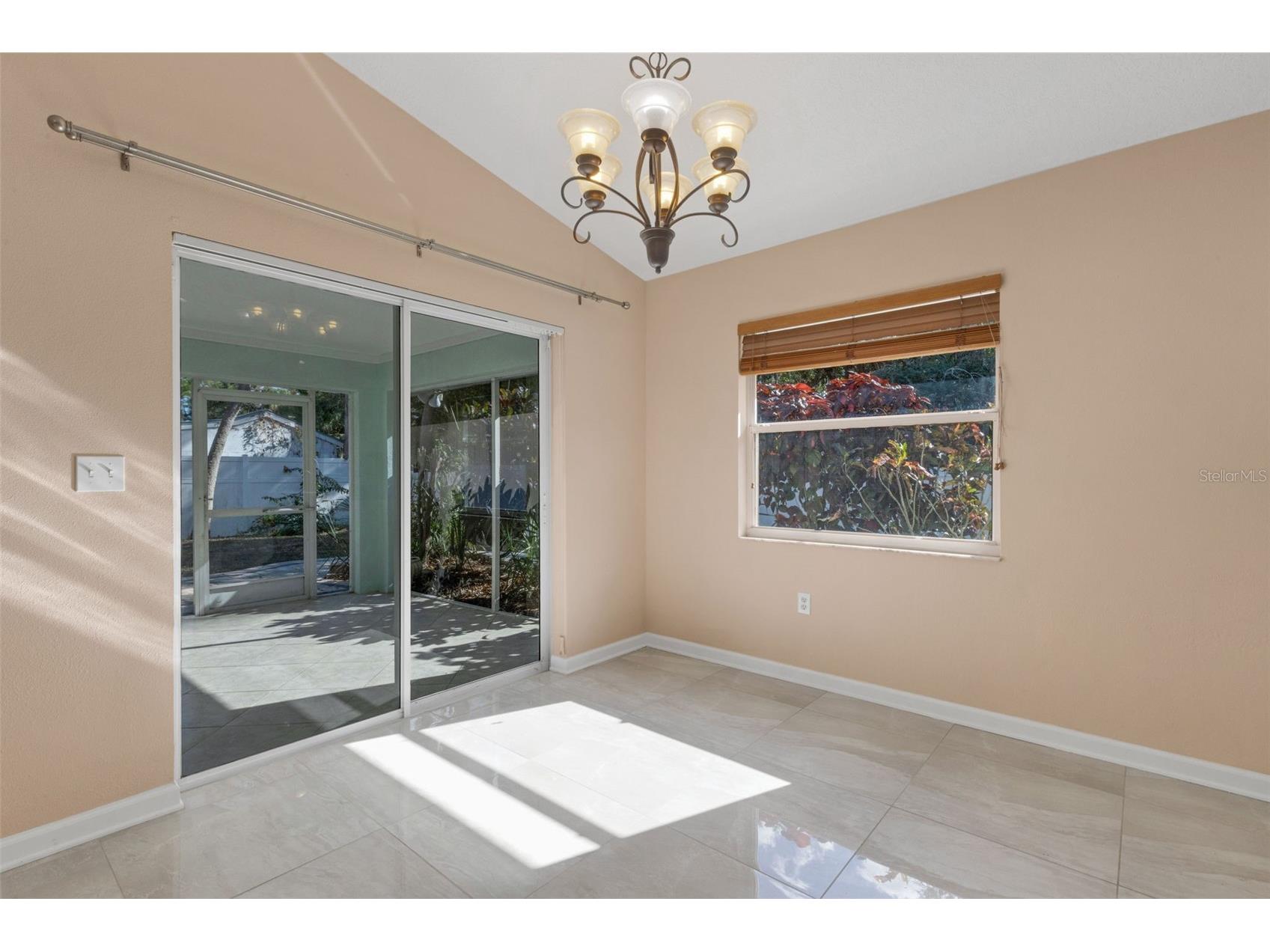 4557 Worcester Road Sarasota FL 34231 A4675974 image13