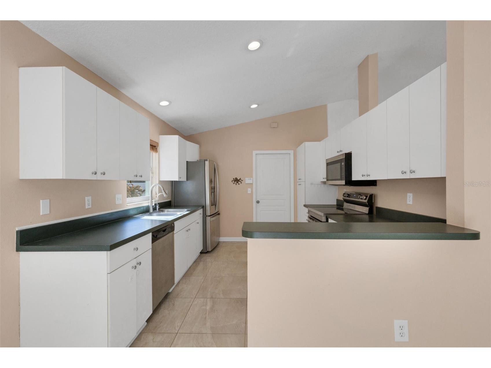 4557 Worcester Road Sarasota FL 34231 A4675974 image16