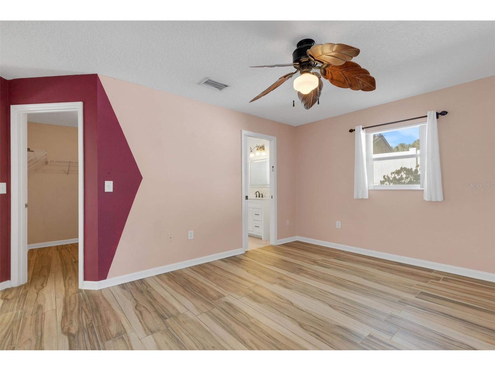 4557 Worcester Road Sarasota FL 34231 A4675974 image22