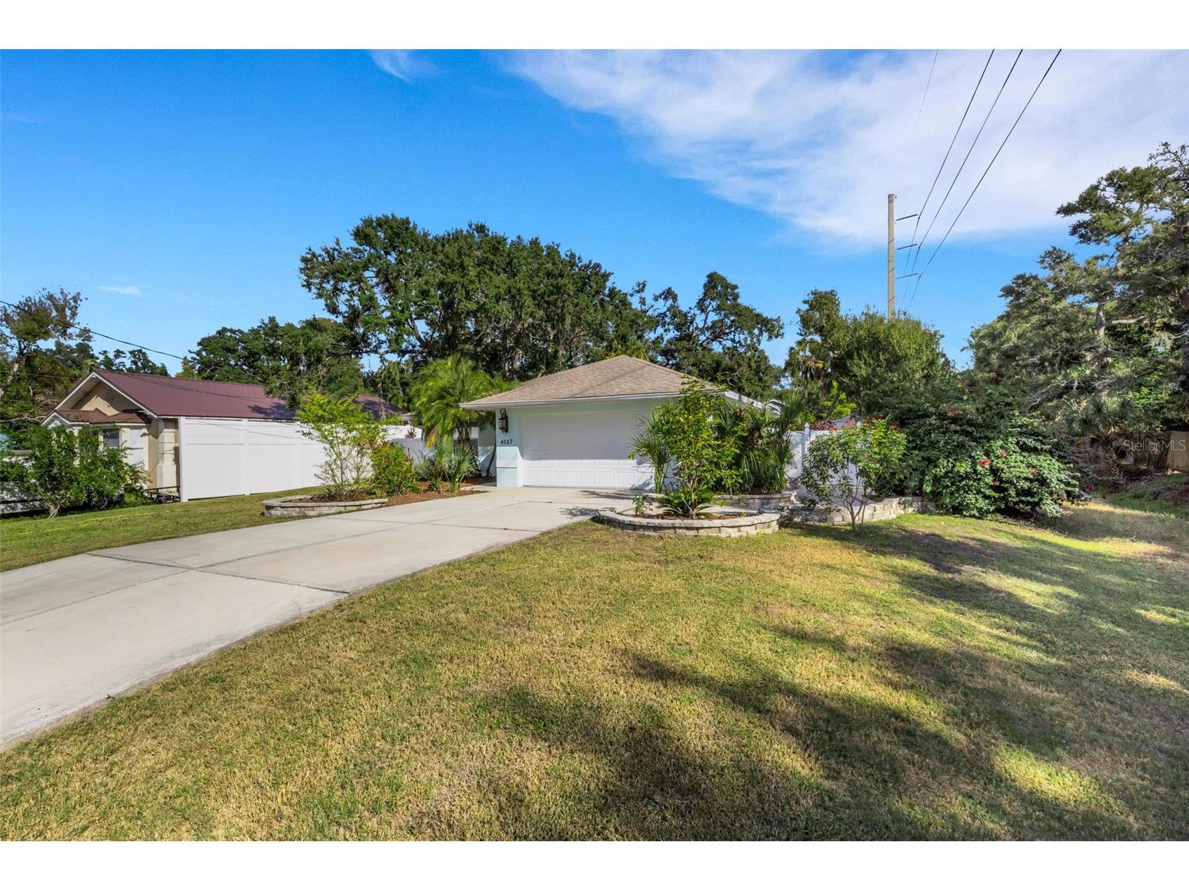 4557 Worcester Road Sarasota FL 34231 A4675974 image3