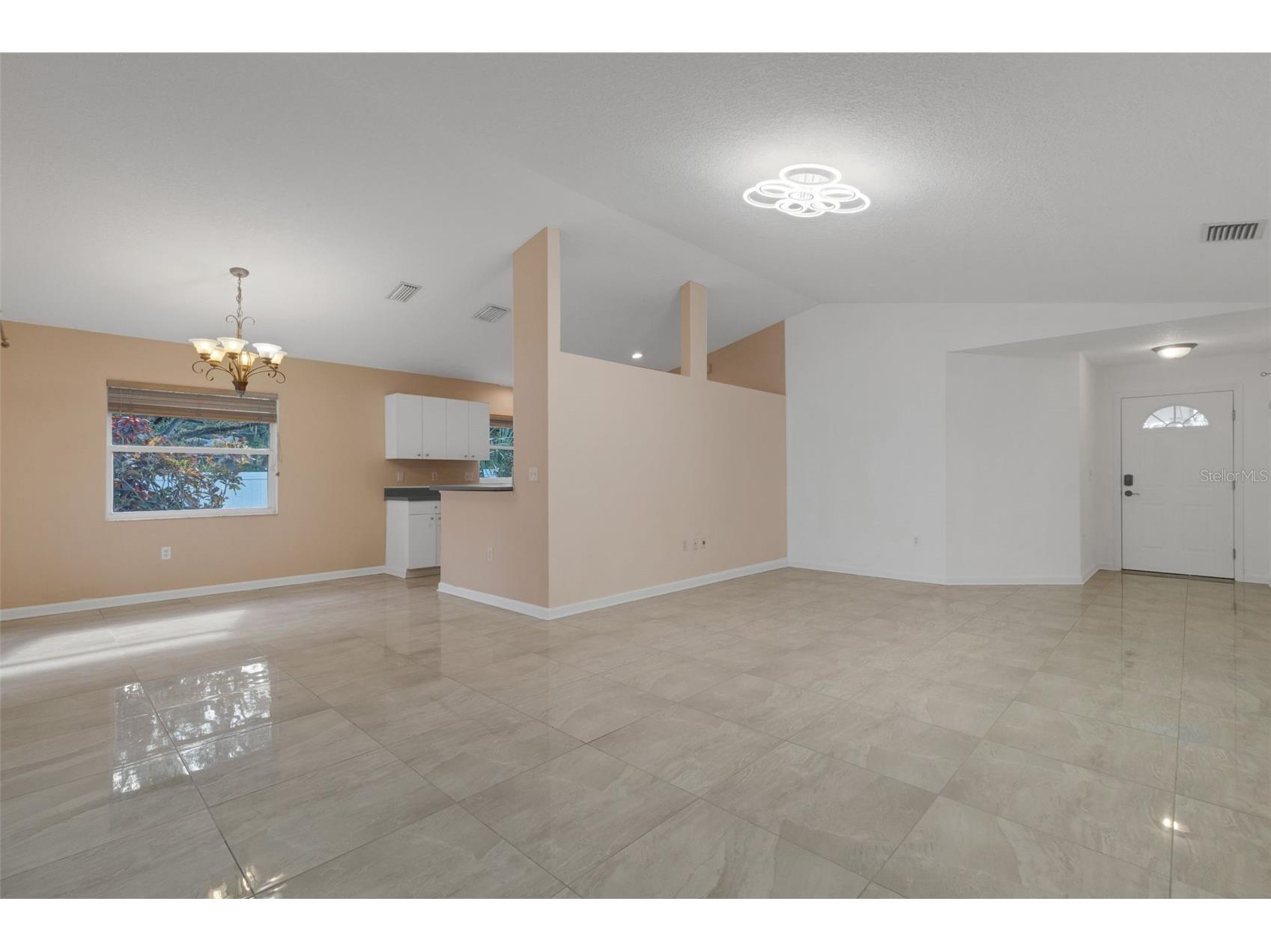 4557 Worcester Road Sarasota FL 34231 A4675974 image7