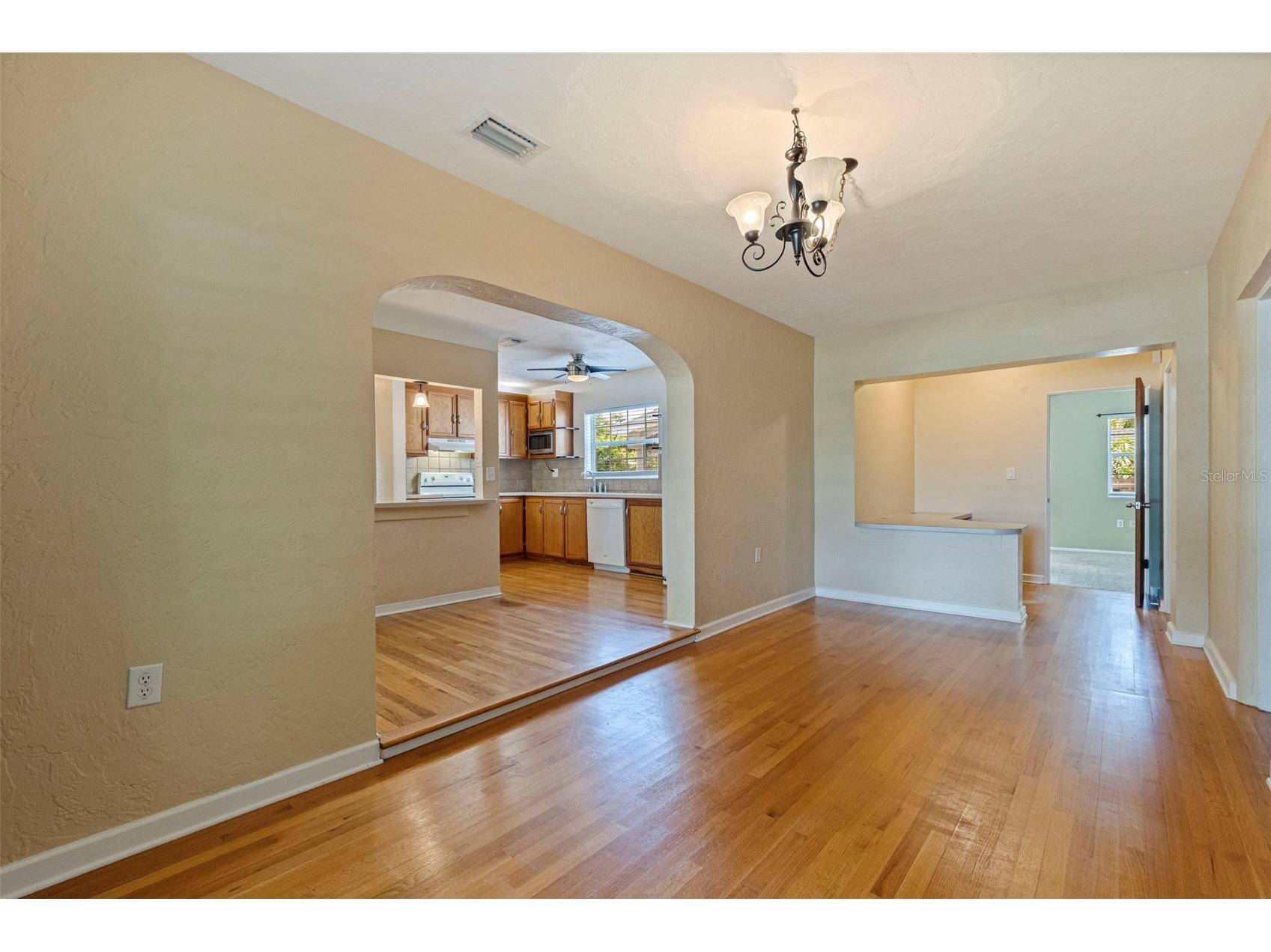 4558 25th Avenue N Saint Petersburg FL 33713 TB8510994 image11