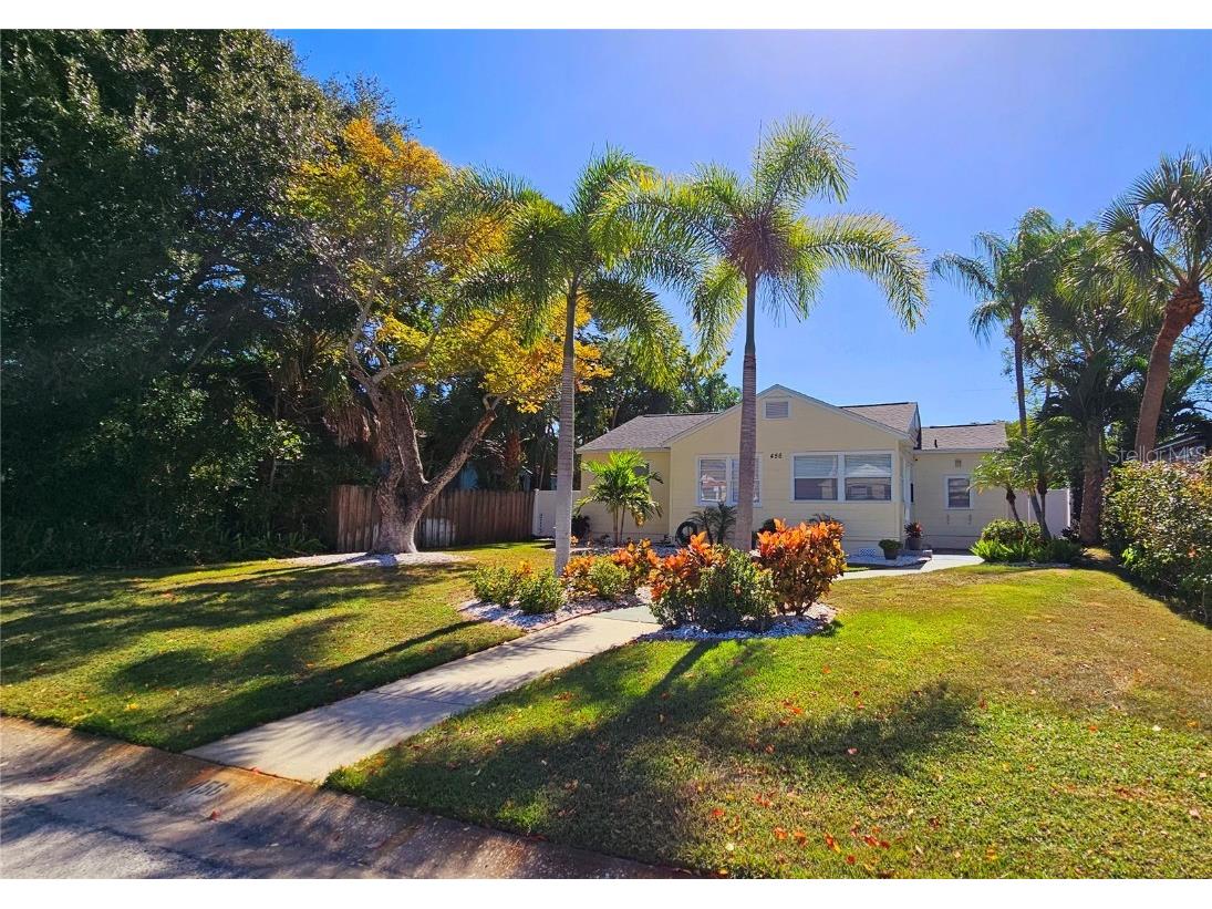 456 37th Avenue NE Saint Petersburg FL 33704 U8219436 image1