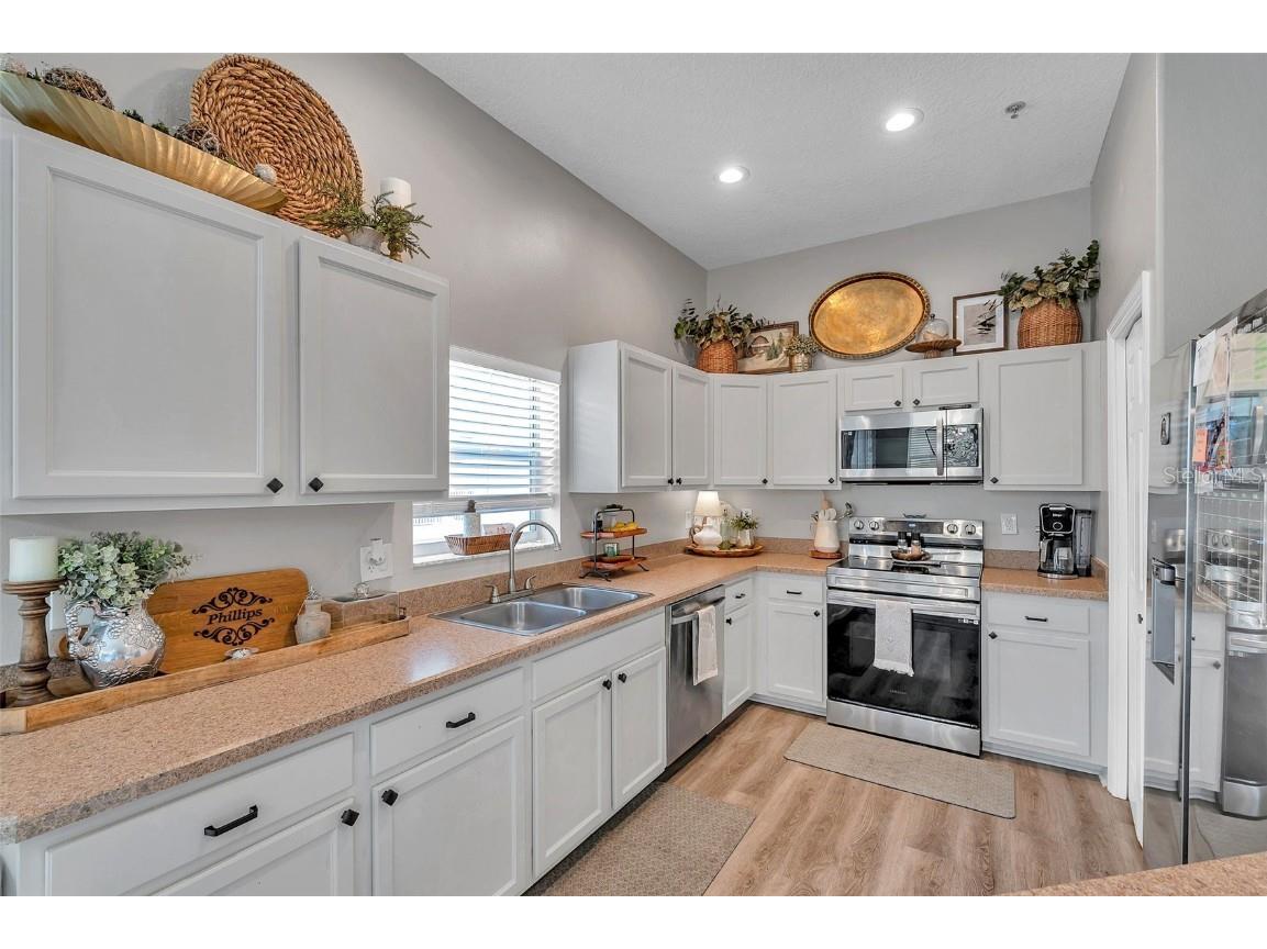 456 Bayou Village Drive Tarpon Springs FL 34689 TB8385053 image8