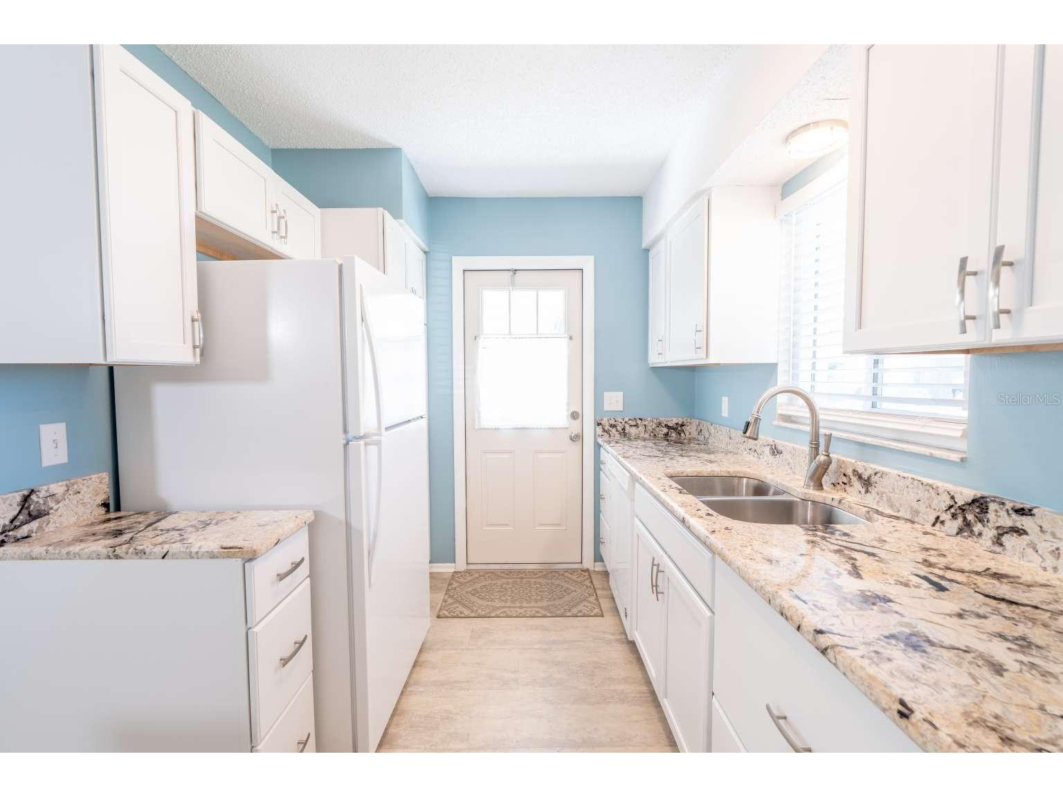 456 Circlewood Drive #L7 Venice FL 34293 TB8470764 image4