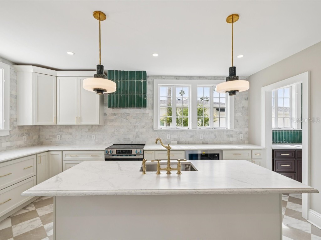 456 Gardenia Street Belleair FL 33756 TB8408739 image20