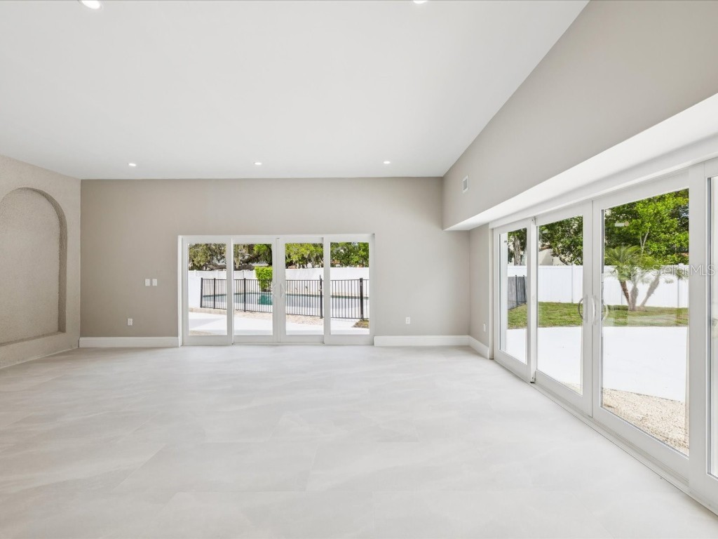 456 Gardenia Street Belleair FL 33756 TB8408739 image24