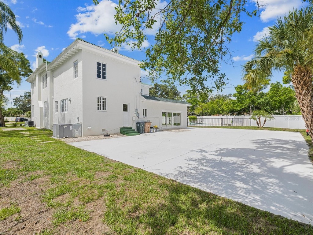 456 Gardenia Street Belleair FL 33756 TB8408739 image46