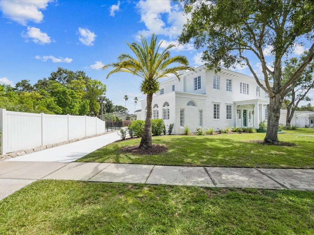 456 Gardenia Street Belleair FL 33756 TB8408753 image48