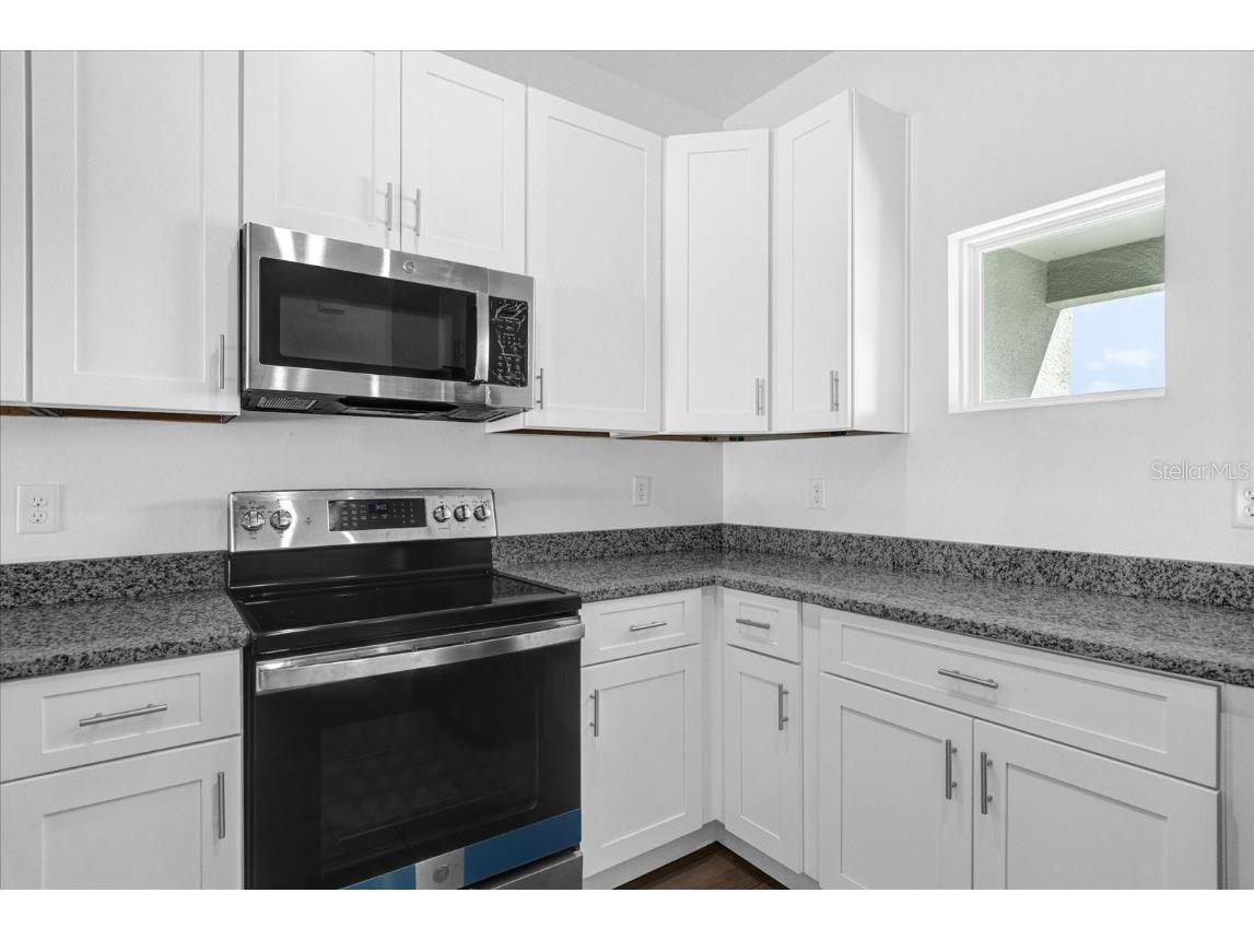 456 Lake Shore Parkway Davenport FL 33896 O6252182 image6