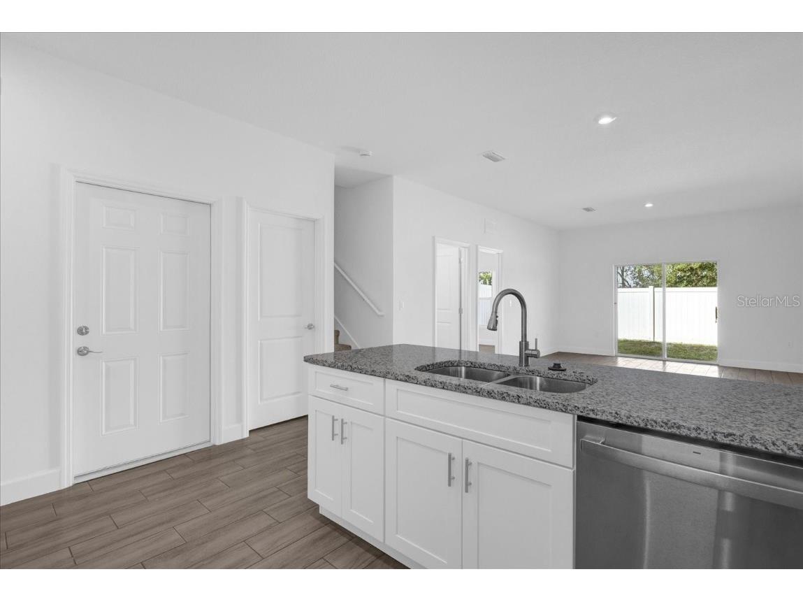 456 Lake Shore Parkway Davenport FL 33896 O6252182 image8