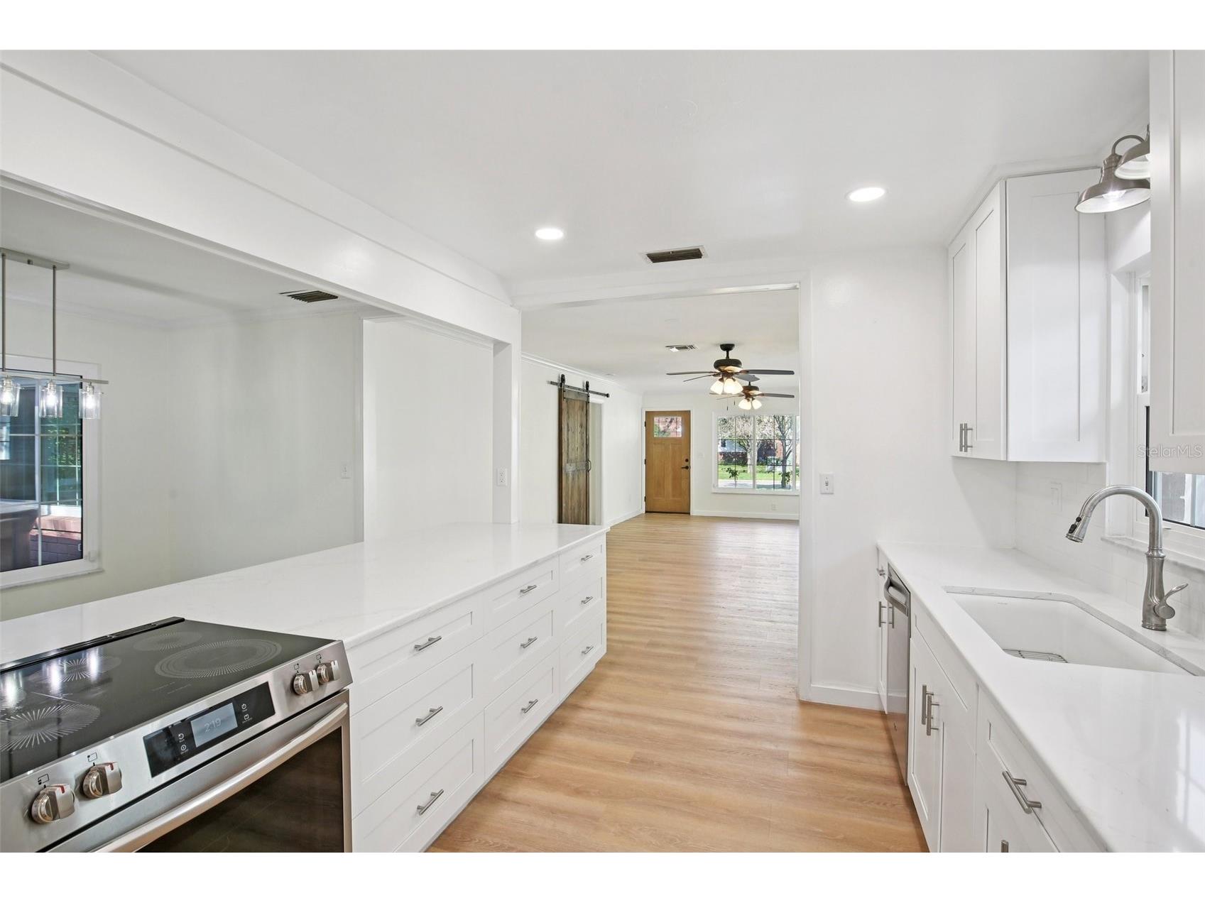 456 Marmora Avenue Tampa FL 33606 TB8468836 image24